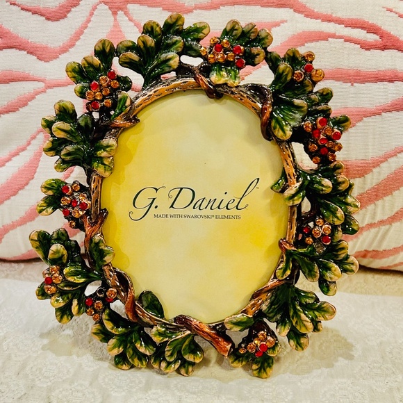 N1- NEW G.Daniel SWAROVSKI CRYSTAL Oval Picture Frame - Picture 6 of 8